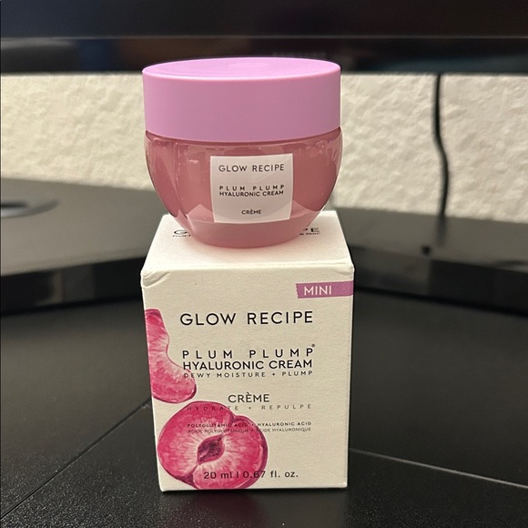 Glow Recipe Other - Glow Recipe Plum Plump Cream